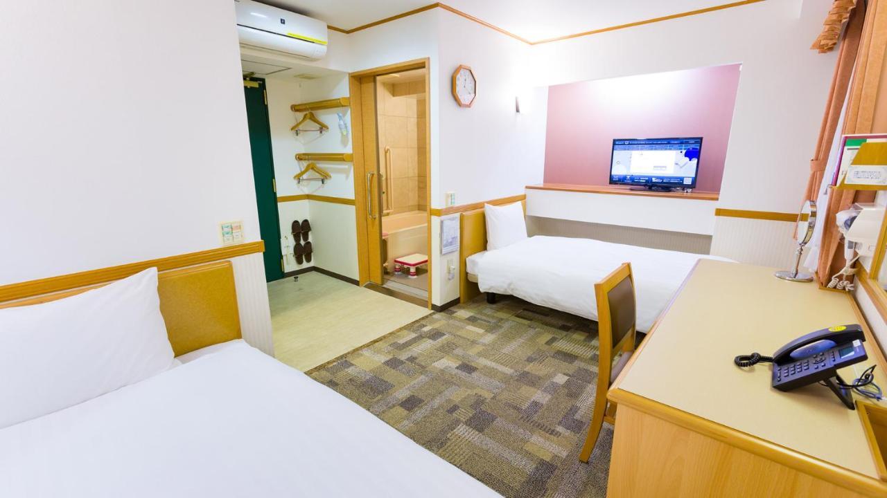 Toyoko Inn Okayama Eki Nishi Guchi Migi Exterior photo