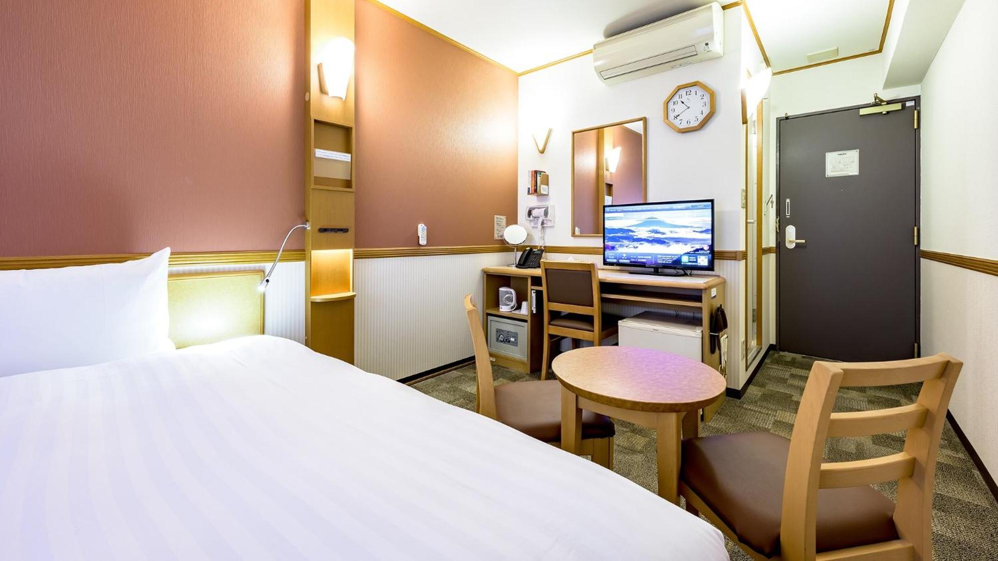 Toyoko Inn Okayama Eki Nishi Guchi Migi Room photo