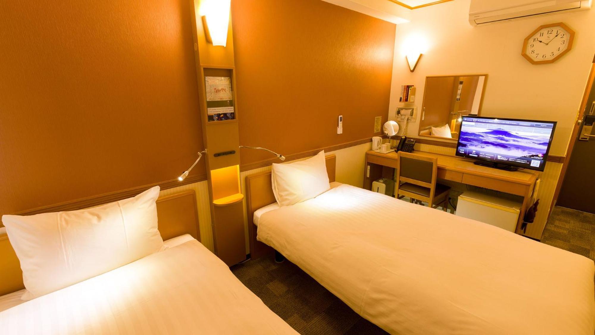 Toyoko Inn Okayama Eki Nishi Guchi Migi Room photo